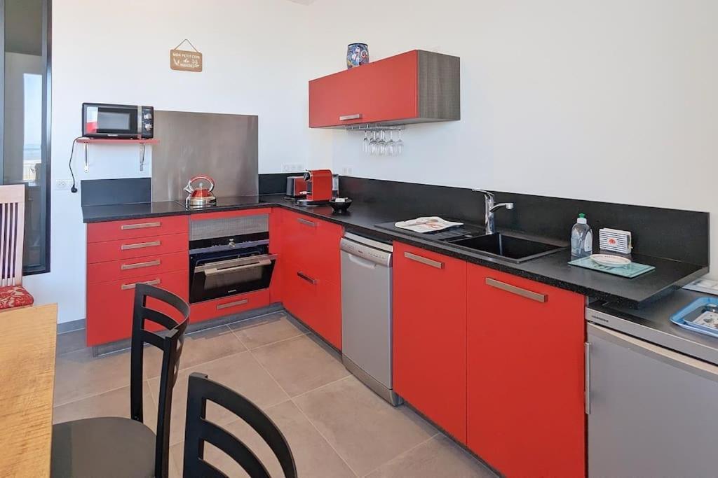 Appartement Pour 3 Personnes Sur La Plage Les Pieds Dans Leau Plonevez-Porzay Exterior photo