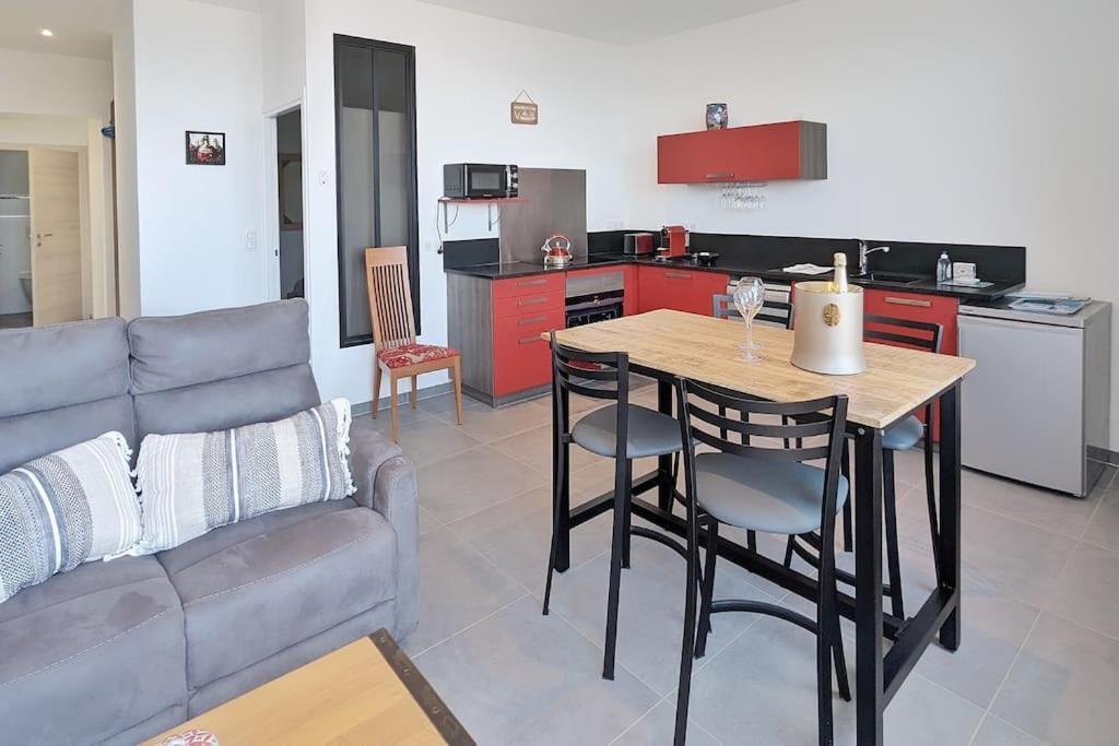 Appartement Pour 3 Personnes Sur La Plage Les Pieds Dans Leau Plonevez-Porzay Exterior photo