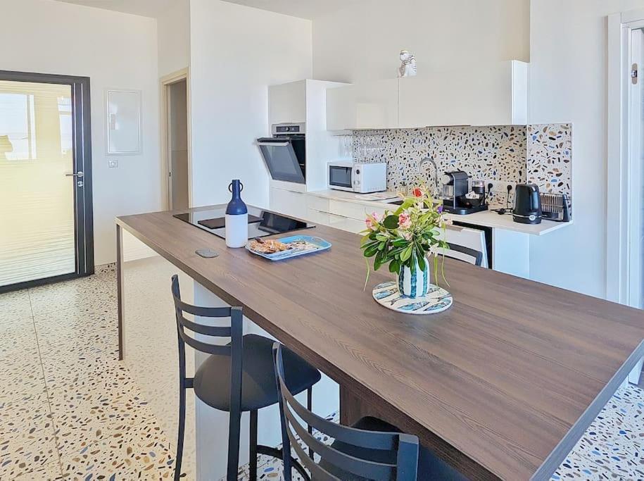 Appartement Pour 3 Personnes Sur La Plage Les Pieds Dans Leau Plonevez-Porzay Exterior photo